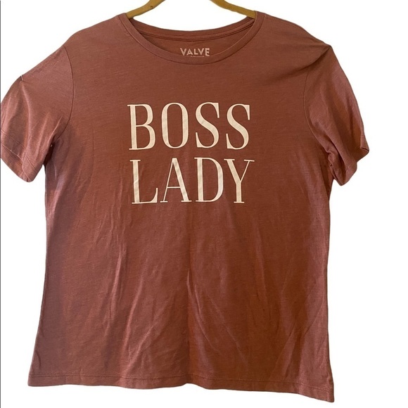 Valve “Boss Lady” tee in heathered cranberry size L - Picture 1 of 4